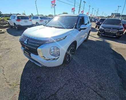 Белый Мицубиси Аутлендер, объемом двигателя 0 л и пробегом 48 тыс. км за 25300 $, фото 1 на Automoto.ua