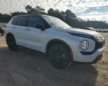 Білий Міцубісі Аутлендер, об'ємом двигуна 2.5 л та пробігом 8 тис. км за 9500 $, фото 3 на Automoto.ua