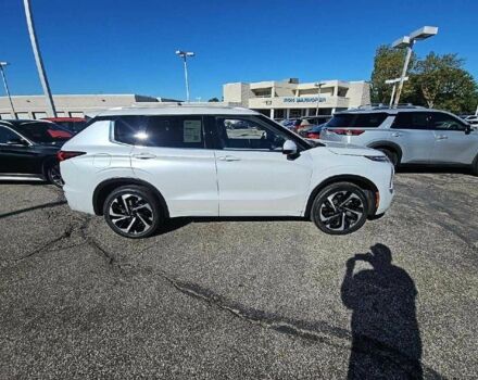 Белый Мицубиси Аутлендер, объемом двигателя 0 л и пробегом 48 тыс. км за 25300 $, фото 11 на Automoto.ua