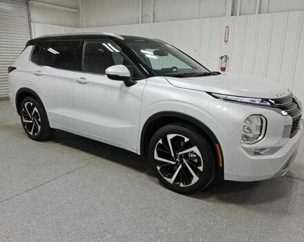 Белый Мицубиси Аутлендер, объемом двигателя 2.5 л и пробегом 12 тыс. км за 11000 $, фото 4 на Automoto.ua