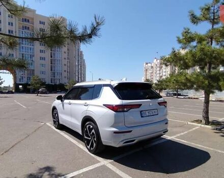 Мицубиси Аутлендер 2024 в Николаеве на Automoto.ua Белый Мицубиси Аутлендер, объемом двигателя 2.49 л и пробегом 7 тыс. км за 39800 $, фото 5 на Automoto.ua