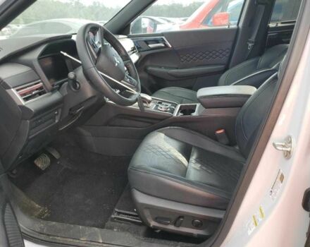 Білий Міцубісі Аутлендер, об'ємом двигуна 2.5 л та пробігом 8 тис. км за 9500 $, фото 6 на Automoto.ua