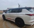 Белый Мицубиси Аутлендер, объемом двигателя 2.4 л и пробегом 20 тыс. км за 21000 $, фото 3 на Automoto.ua