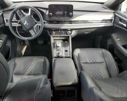 Білий Міцубісі Аутлендер, об'ємом двигуна 2.5 л та пробігом 8 тис. км за 9500 $, фото 7 на Automoto.ua