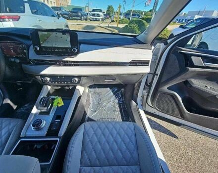 Белый Мицубиси Аутлендер, объемом двигателя 0 л и пробегом 48 тыс. км за 25300 $, фото 4 на Automoto.ua