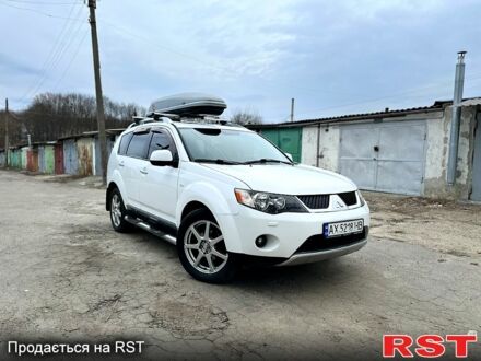 Мицубиси Аутлендер 2007 в Харькове на Automoto.ua Белый Мицубиси Аутлендер, объемом двигателя 2.4 л и пробегом 246 тыс. км за 9200 $, фото 1 на Automoto.ua