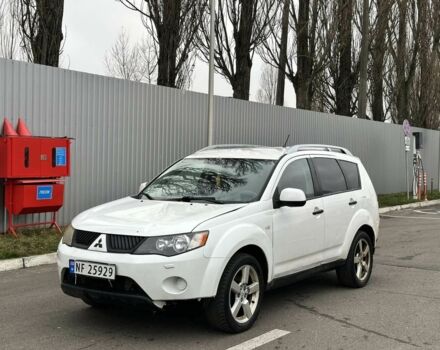 Білий Міцубісі Аутлендер, об'ємом двигуна 2 л та пробігом 260 тис. км за 3798 $, фото 1 на Automoto.ua