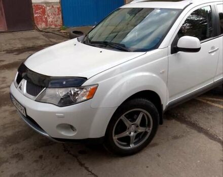 Білий Міцубісі Аутлендер, об'ємом двигуна 2.18 л та пробігом 275 тис. км за 9500 $, фото 1 на Automoto.ua