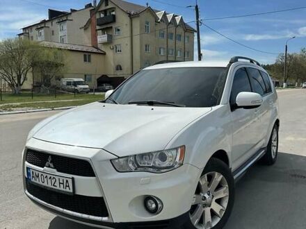 Мицубиси Аутлендер 2010 в Житомире на Automoto.ua Белый Мицубиси Аутлендер, объемом двигателя 2.18 л и пробегом 246 тыс. км за 10999 $, фото 1 на Automoto.ua