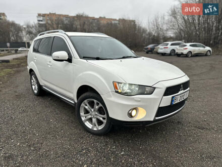 Білий Міцубісі Аутлендер, об'ємом двигуна 2.2 л та пробігом 266 тис. км за 9300 $, фото 1 на Automoto.ua