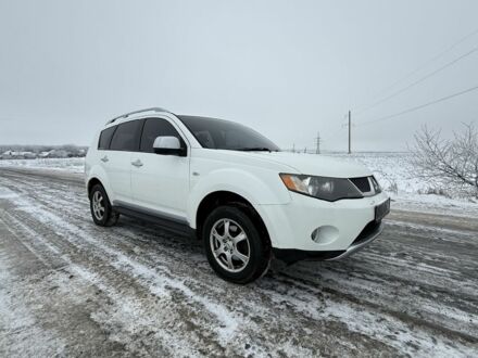 Білий Міцубісі Аутлендер, об'ємом двигуна 2 л та пробігом 132 тис. км за 4199 $, фото 1 на Automoto.ua