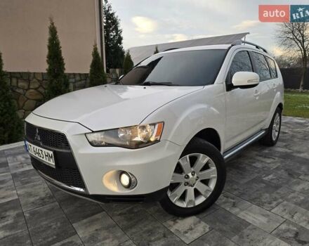 Білий Міцубісі Аутлендер, об'ємом двигуна 2.36 л та пробігом 178 тис. км за 10200 $, фото 1 на Automoto.ua