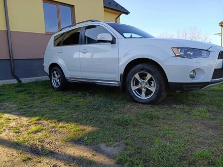 Білий Міцубісі Аутлендер, об'ємом двигуна 2.2 л та пробігом 232 тис. км за 11100 $, фото 1 на Automoto.ua