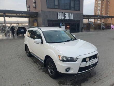 Білий Міцубісі Аутлендер, об'ємом двигуна 2.2 л та пробігом 194 тис. км за 8700 $, фото 1 на Automoto.ua