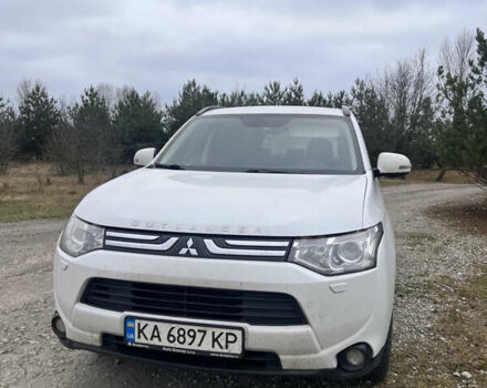 Білий Міцубісі Аутлендер, об'ємом двигуна 2.27 л та пробігом 240 тис. км за 14500 $, фото 1 на Automoto.ua