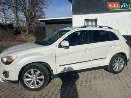 Міцубісі Аутлендер 2012 у Теребовле на Automoto.ua Білий Міцубісі Аутлендер, об'ємом двигуна 2 л та пробігом 140 тис. км за 10600 $, фото 1 на Automoto.ua