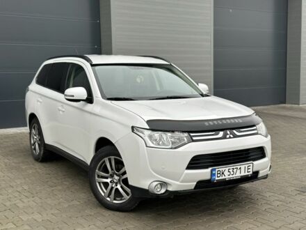 Белый Мицубиси Аутлендер, объемом двигателя 2.3 л и пробегом 270 тыс. км за 11250 $, фото 1 на Automoto.ua