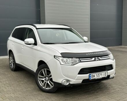 Белый Мицубиси Аутлендер, объемом двигателя 2.3 л и пробегом 270 тыс. км за 11250 $, фото 1 на Automoto.ua