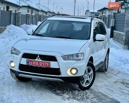 Белый Мицубиси Аутлендер, объемом двигателя 2.2 л и пробегом 244 тыс. км за 11599 $, фото 1 на Automoto.ua