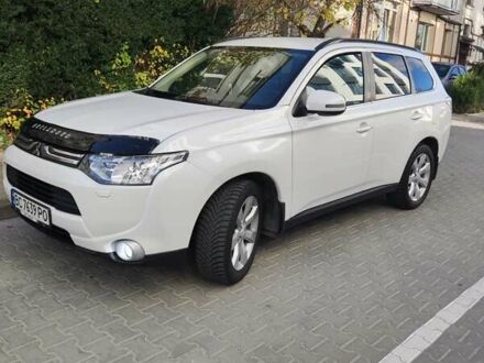 Білий Міцубісі Аутлендер, об'ємом двигуна 2.27 л та пробігом 232 тис. км за 12800 $, фото 1 на Automoto.ua