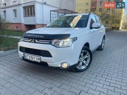 Белый Мицубиси Аутлендер, объемом двигателя 2.2 л и пробегом 204 тыс. км за 14990 $, фото 1 на Automoto.ua