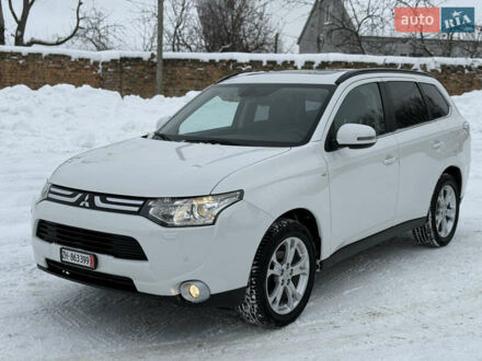 Белый Мицубиси Аутлендер, объемом двигателя 2.2 л и пробегом 217 тыс. км за 14800 $, фото 1 на Automoto.ua