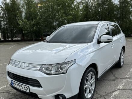 Міцубісі Аутлендер 2013 у Кривому Розі на Automoto.ua Білий Міцубісі Аутлендер, об'ємом двигуна 2.4 л та пробігом 210 тис. км за 11700 $, фото 1 на Automoto.ua