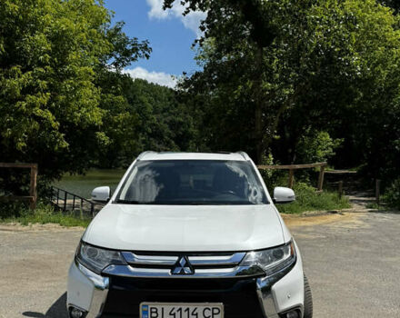 Білий Міцубісі Аутлендер, об'ємом двигуна 3 л та пробігом 147 тис. км за 15250 $, фото 1 на Automoto.ua