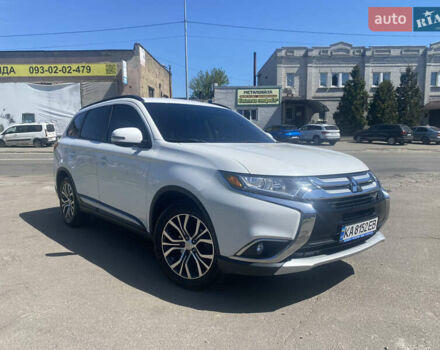 Білий Міцубісі Аутлендер, об'ємом двигуна 2.36 л та пробігом 159 тис. км за 15500 $, фото 1 на Automoto.ua
