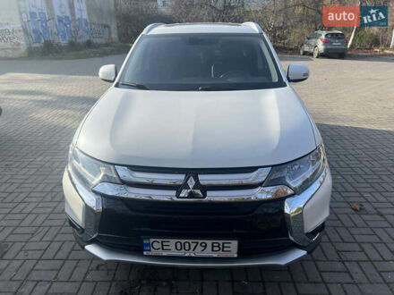 Білий Міцубісі Аутлендер, об'ємом двигуна 3 л та пробігом 157 тис. км за 16900 $, фото 1 на Automoto.ua