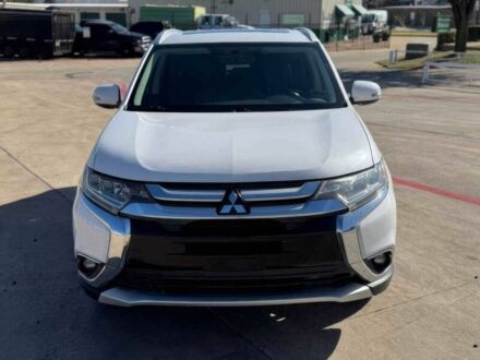 Мицубиси Аутлендер 2016 в Житомире на Automoto.ua Белый Мицубиси Аутлендер, объемом двигателя 3 л и пробегом 139 тыс. км за 7500 $, фото 1 на Automoto.ua