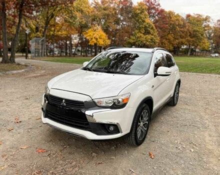 Білий Міцубісі Аутлендер, об'ємом двигуна 2.4 л та пробігом 98 тис. км за 4700 $, фото 1 на Automoto.ua