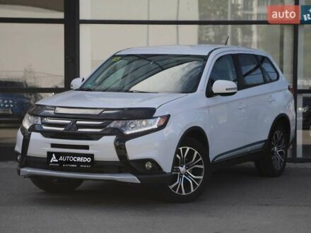 Міцубісі Аутлендер 2016 у Харкові на Automoto.ua Білий Міцубісі Аутлендер, об'ємом двигуна 2.4 л та пробігом 141 тис. км за 14900 $, фото 1 на Automoto.ua