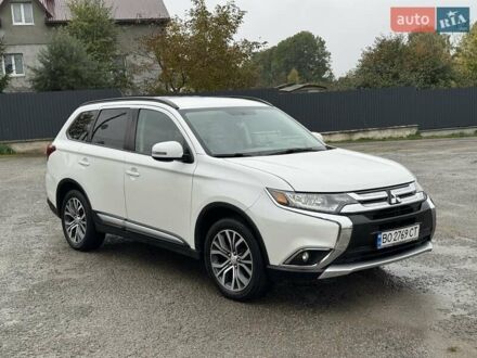 Міцубісі Аутлендер 2016 у Тернополі на Automoto.ua Білий Міцубісі Аутлендер, об'ємом двигуна 2.36 л та пробігом 225 тис. км за 14650 $, фото 1 на Automoto.ua