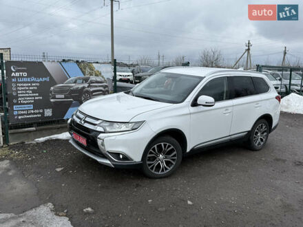 Белый Мицубиси Аутлендер, объемом двигателя 2.2 л и пробегом 240 тыс. км за 18350 $, фото 1 на Automoto.ua