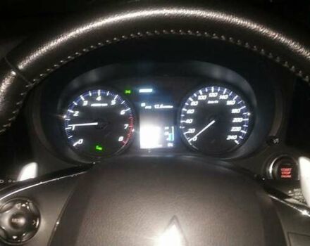 Белый Мицубиси Аутлендер, объемом двигателя 2.36 л и пробегом 50 тыс. км за 27000 $, фото 1 на Automoto.ua