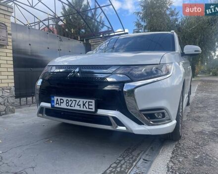 Білий Міцубісі Аутлендер, об'ємом двигуна 2 л та пробігом 58 тис. км за 23500 $, фото 1 на Automoto.ua