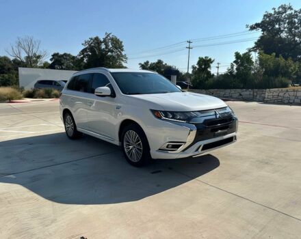 Білий Міцубісі Аутлендер, об'ємом двигуна 2 л та пробігом 45 тис. км за 13500 $, фото 1 на Automoto.ua