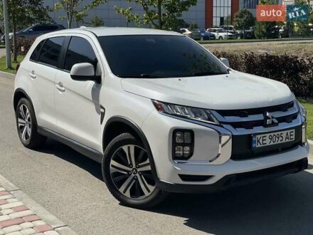 Мицубиси Аутлендер 2020 в Днепре (Днепропетровске) на Automoto.ua Белый Мицубиси Аутлендер, объемом двигателя 2 л и пробегом 112 тыс. км за 16999 $, фото 1 на Automoto.ua
