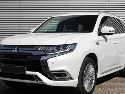 Міцубісі Аутлендер 2020 у Полтаві на Automoto.ua Білий Міцубісі Аутлендер, об'ємом двигуна 2.4 л та пробігом 41 тис. км за 7000 $, фото 1 на Automoto.ua