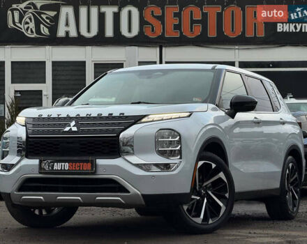 Білий Міцубісі Аутлендер, об'ємом двигуна 2.49 л та пробігом 91 тис. км за 25500 $, фото 1 на Automoto.ua