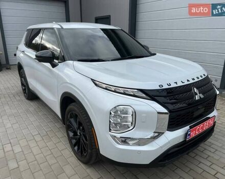 Білий Міцубісі Аутлендер, об'ємом двигуна 2.49 л та пробігом 45 тис. км за 28500 $, фото 1 на Automoto.ua