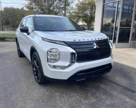 Белый Мицубиси Аутлендер, объемом двигателя 2.5 л и пробегом 24 тыс. км за 26400 $, фото 1 на Automoto.ua