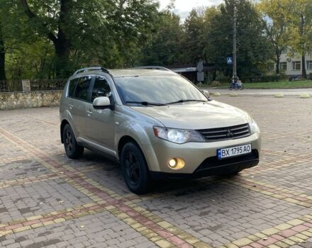 Бежевый Мицубиси Аутлендер, объемом двигателя 3 л и пробегом 330 тыс. км за 7800 $, фото 11 на Automoto.ua