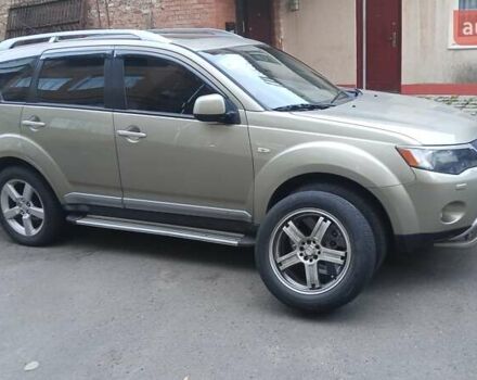 Бежевий Міцубісі Аутлендер, об'ємом двигуна 2.36 л та пробігом 282 тис. км за 7800 $, фото 7 на Automoto.ua