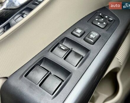 Бежевый Мицубиси Аутлендер, объемом двигателя 3 л и пробегом 210 тыс. км за 9000 $, фото 23 на Automoto.ua