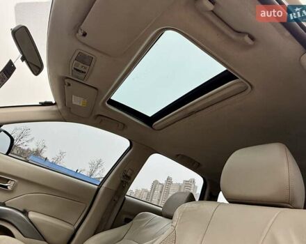 Бежевый Мицубиси Аутлендер, объемом двигателя 3 л и пробегом 210 тыс. км за 9000 $, фото 25 на Automoto.ua