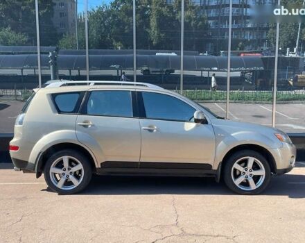 Мицубиси Аутлендер 2007 в Киеве на Automoto.ua Бежевый Мицубиси Аутлендер, объемом двигателя 3 л и пробегом 358 тыс. км за 9900 $, фото 7 на Automoto.ua