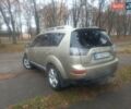 Бежевий Міцубісі Аутлендер, об'ємом двигуна 3 л та пробігом 245 тис. км за 8600 $, фото 4 на Automoto.ua