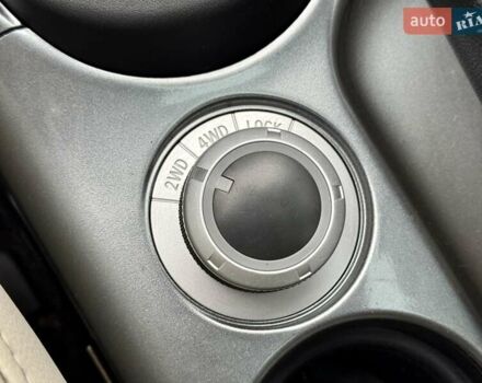 Бежевый Мицубиси Аутлендер, объемом двигателя 3 л и пробегом 210 тыс. км за 9000 $, фото 19 на Automoto.ua